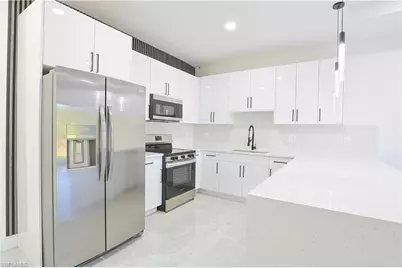 847 Duplex St E, Lehigh Acres, FL 33974 - Photo 6