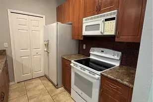 7350 Bristol Cir, Naples, FL 34120 - Photo 4