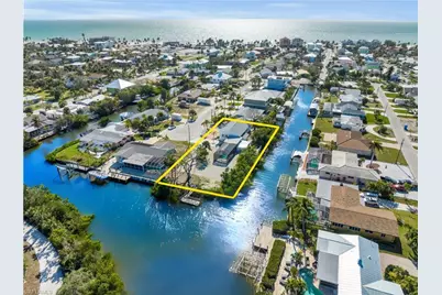 351 Jefferson Ct, Fort Myers Beach, FL 33931 - Photo 40