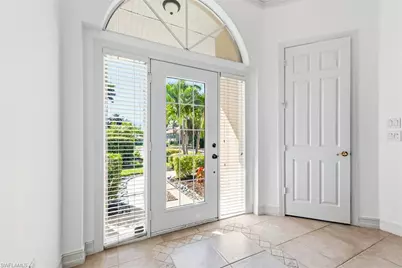 657 Soliel Dr, Naples, FL 34110 - Photo 2