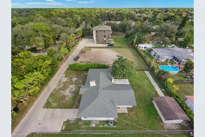 3586 Croton Rd, Naples, FL 34104 - Photo 2