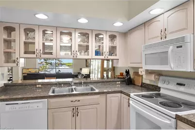 290 Newport Dr #107, Naples, FL 34114 - Photo 10