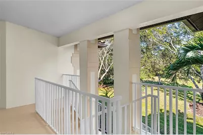290 Newport Dr #107, Naples, FL 34114 - Photo 6