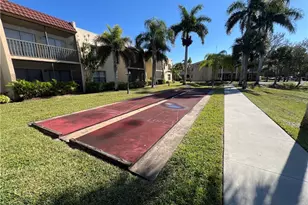 12515 McGregor Blvd, Fort Myers, FL 33919 - Photo 14