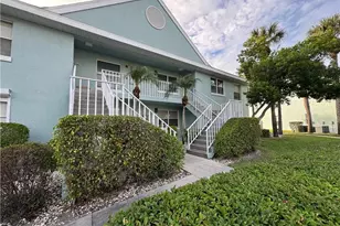 137 Wading Bird Cir, Naples, FL 34110 - Photo 2