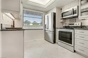 4092 Belair Ln, Naples, FL 34103 - Photo 12