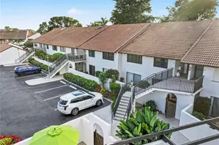 4092 Belair Ln, Naples, FL 34103 - Photo 2