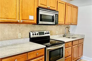 826 Wiggins Pass Rd, Naples, FL 34110 - Photo 6