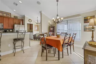1287 Briarwood Ct, Naples, FL 34104 - Photo 12