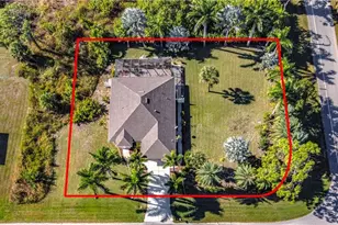 103 Wahoo Dr, Rotonda West, FL 33947 - Photo 2