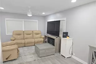 9 Moonstone Cir, Naples, FL 34112 - Photo 4