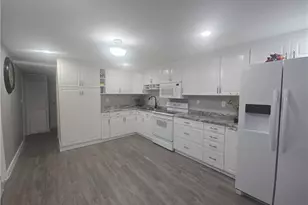 9 Moonstone Cir, Naples, FL 34112 - Photo 6