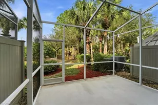 1059 Albany Ct, Naples, FL 34105 - Photo 14
