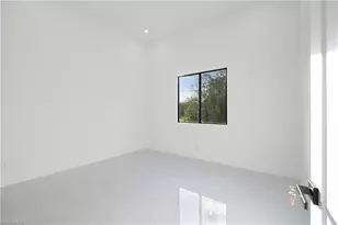 705 16th St NE, Naples, FL 34120 - Photo 14