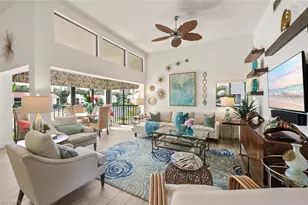 571 Beachwalk Cir, Naples, FL 34108 - Photo 6