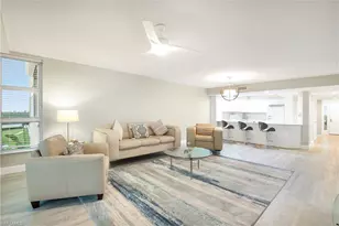 21 Bluebill Ave, Naples, FL 34108 - Photo 6