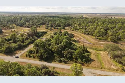 700 Space Ct, Labelle, FL 33935 - Photo 1