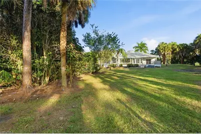 491 21st St NW, Naples, FL 34120 - Photo 38