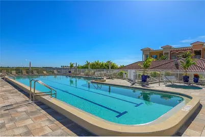 451 Bayfront Pl #5201, Naples, FL 34102 - Photo 2