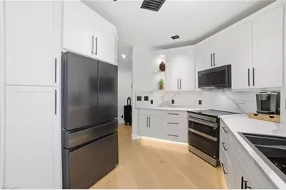 1506 Jewel Box Ave, Naples, FL 34102 - Photo 10