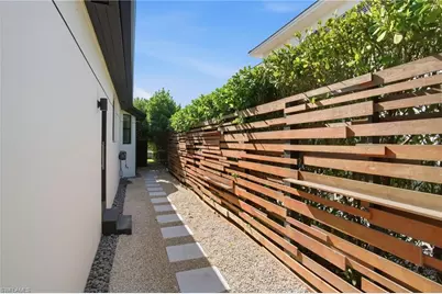 1506 Jewel Box Ave, Naples, FL 34102 - Photo 36