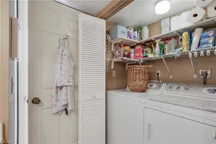 219 Fox Glen Dr, Naples, FL 34104 - Photo 26