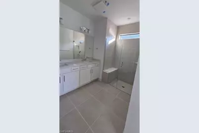 20254 Hartford Blvd, Estero, FL 33928 - Photo 6