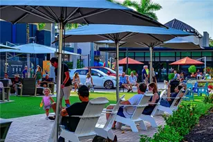 833 Reef Point Cir, Naples, FL 34108 - Photo 38