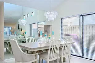 833 Reef Point Cir, Naples, FL 34108 - Photo 8