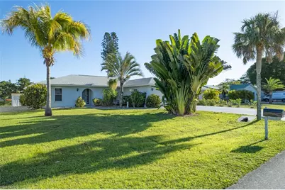 10322 Sandy Hollow Ln, Bonita Springs, FL 34135 - Photo 22