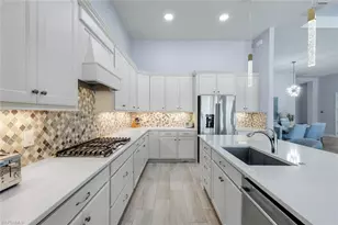 9512 Greyhawk Trl, Naples, FL 34120 - Photo 10