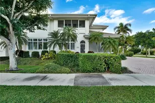 210 2nd St S, Naples, FL 34102 - Photo 20