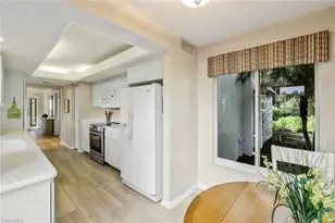 1111 Wildwood Ln, Naples, FL 34105 - Photo 6