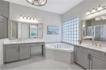 3407 Baltic Dr, Naples, FL 34119 - Photo 16