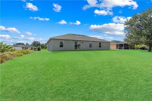 4216 20th St SW, Lehigh Acres, FL 33976 - Photo 4