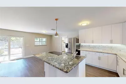 27514 Playa Del Rey Ln, Bonita Springs, FL 34135 - Photo 8