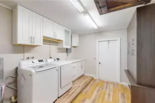 27514 Playa Del Rey Ln, Bonita Springs, FL 34135 - Photo 24