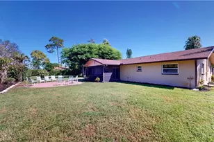 27514 Playa Del Rey Ln, Bonita Springs, FL 34135 - Photo 42