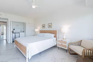 1325 7th St S, Naples, FL 34102 - Photo 26