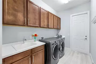 9428 Sanderling Ct, Naples, FL 34120 - Photo 30