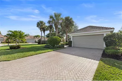 9913 Horse Creek Rd, Fort Myers, FL 33913 - Photo 6