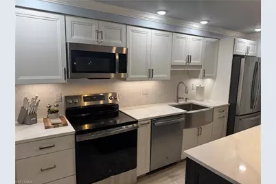 960 7th St S #103, Naples, FL 34102 - Photo 6