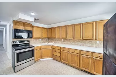2727 48th St SW, Lehigh Acres, FL 33976 - Photo 18