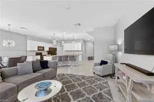 12617 Laurel Cove Dr, Fort Myers, FL 33913 - Photo 6