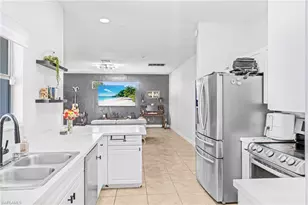 21 Maryland Rd, Lehigh Acres, FL 33936 - Photo 8