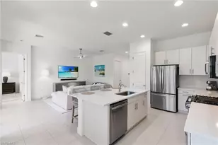 12372 Dahlia Ct, Naples, FL 34120 - Photo 12