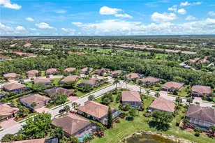 3917 Sapphire Wy, Naples, FL 34114 - Photo 44