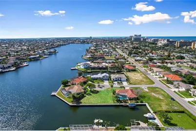 950 Plum Ct, Marco Island, FL 34145 - Photo 12