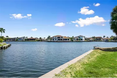 950 Plum Ct, Marco Island, FL 34145 - Photo 6