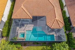 8828 Savona Ct, Naples, FL 34119 - Photo 18